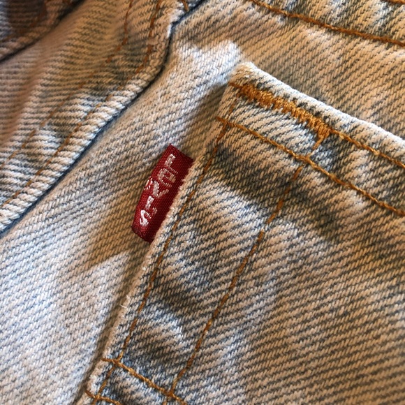 TRADE: Vintage Levi’s shorts - Picture 4 of 4